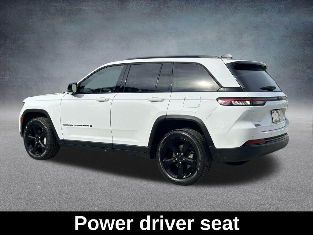 used 2024 Jeep Grand Cherokee car, priced at $34,995
