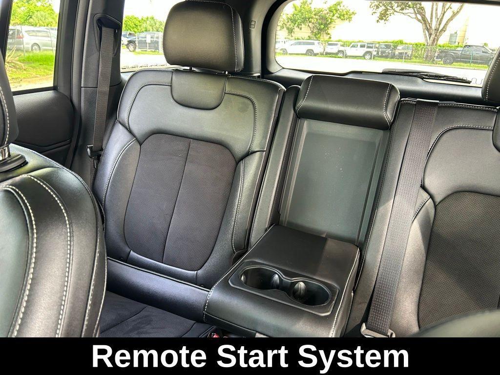 used 2024 Jeep Grand Cherokee car, priced at $32,896