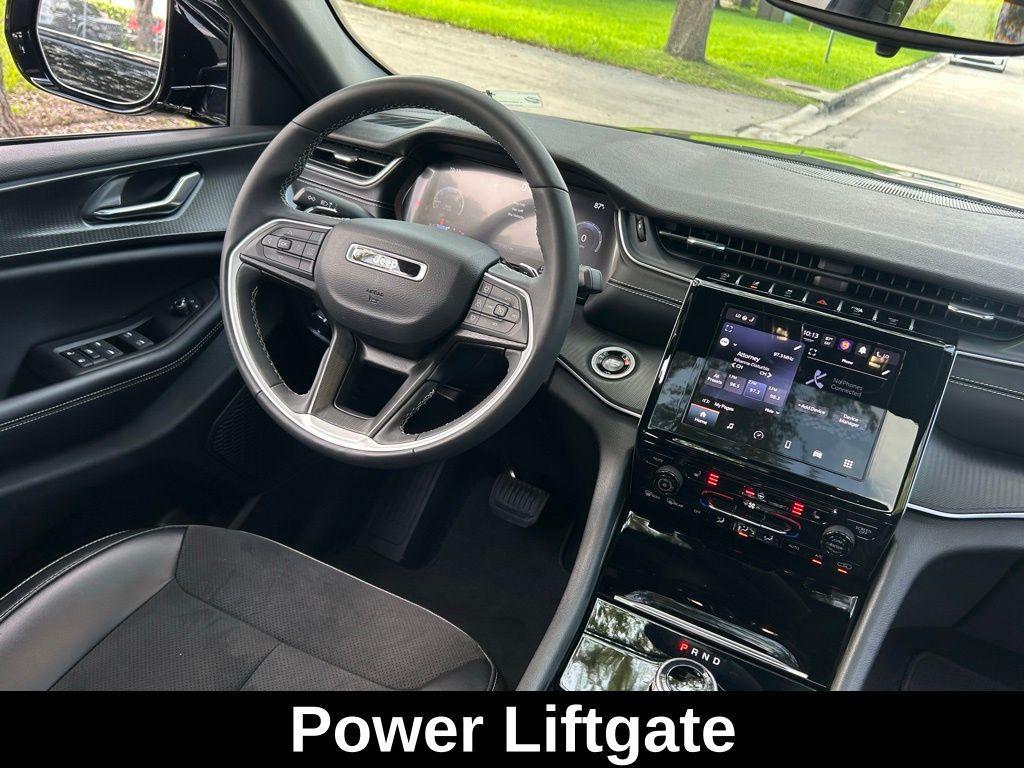 used 2024 Jeep Grand Cherokee car, priced at $32,896