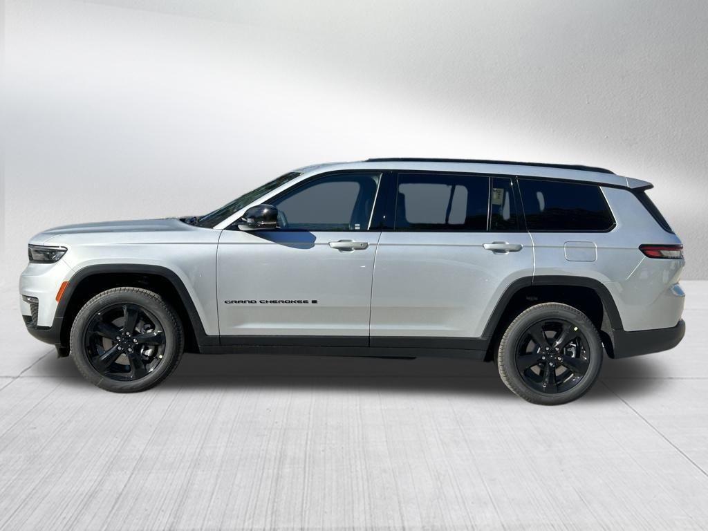 new 2025 Jeep Grand Cherokee L car, priced at $42,535