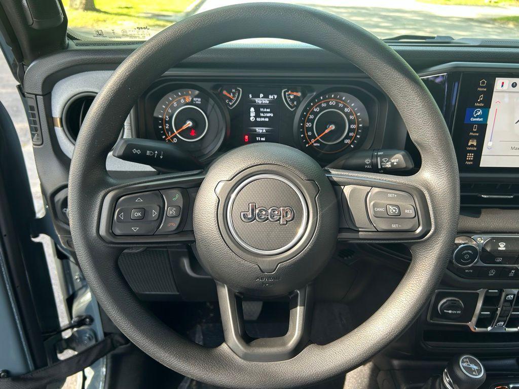 new 2025 Jeep Gladiator car, priced at $38,260