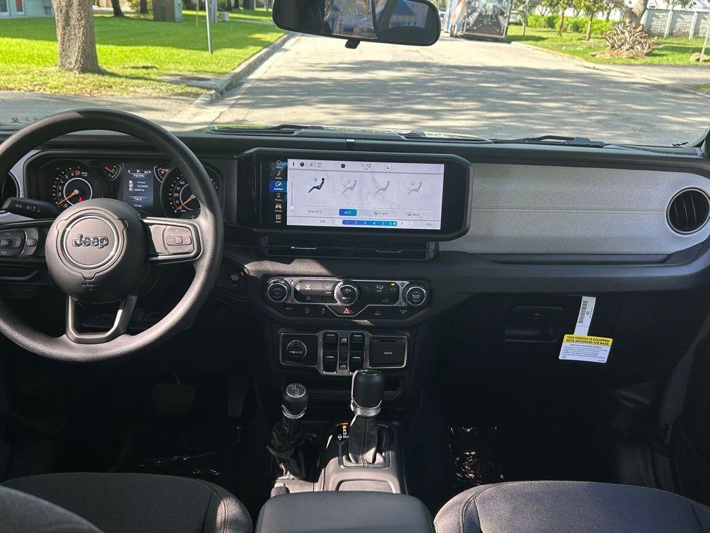 new 2025 Jeep Gladiator car, priced at $38,260