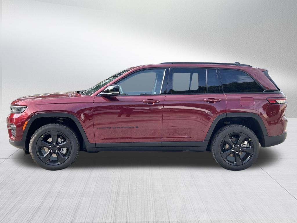 new 2025 Jeep Grand Cherokee car, priced at $41,905