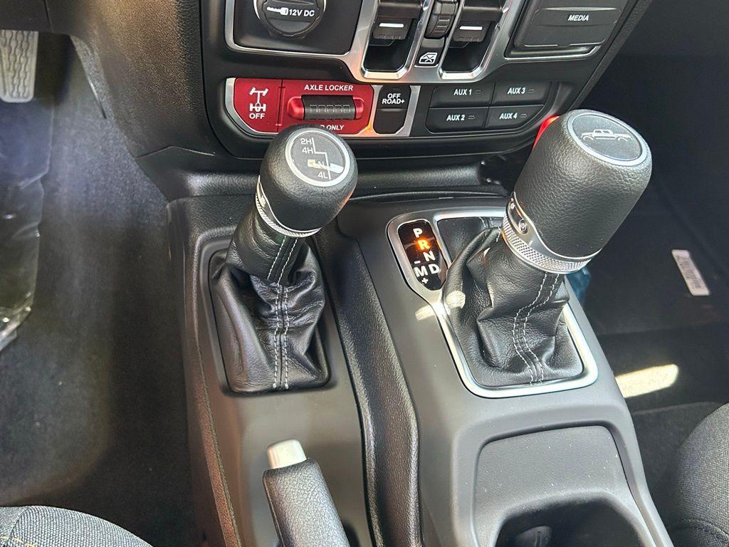 new 2025 Jeep Gladiator car, priced at $46,937