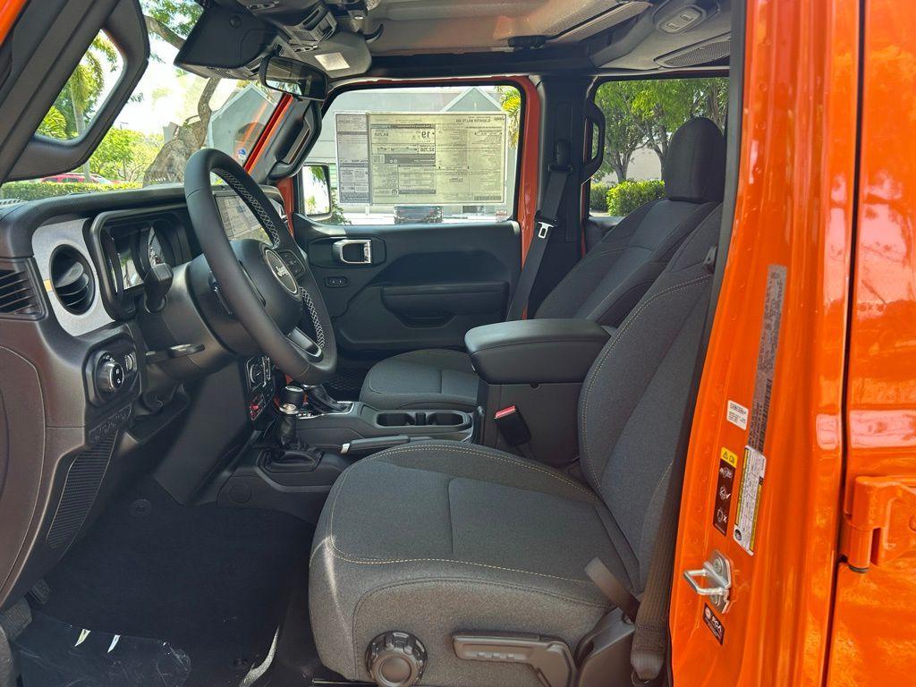 new 2025 Jeep Gladiator car, priced at $46,937