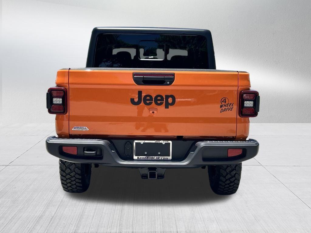 new 2025 Jeep Gladiator car, priced at $46,937