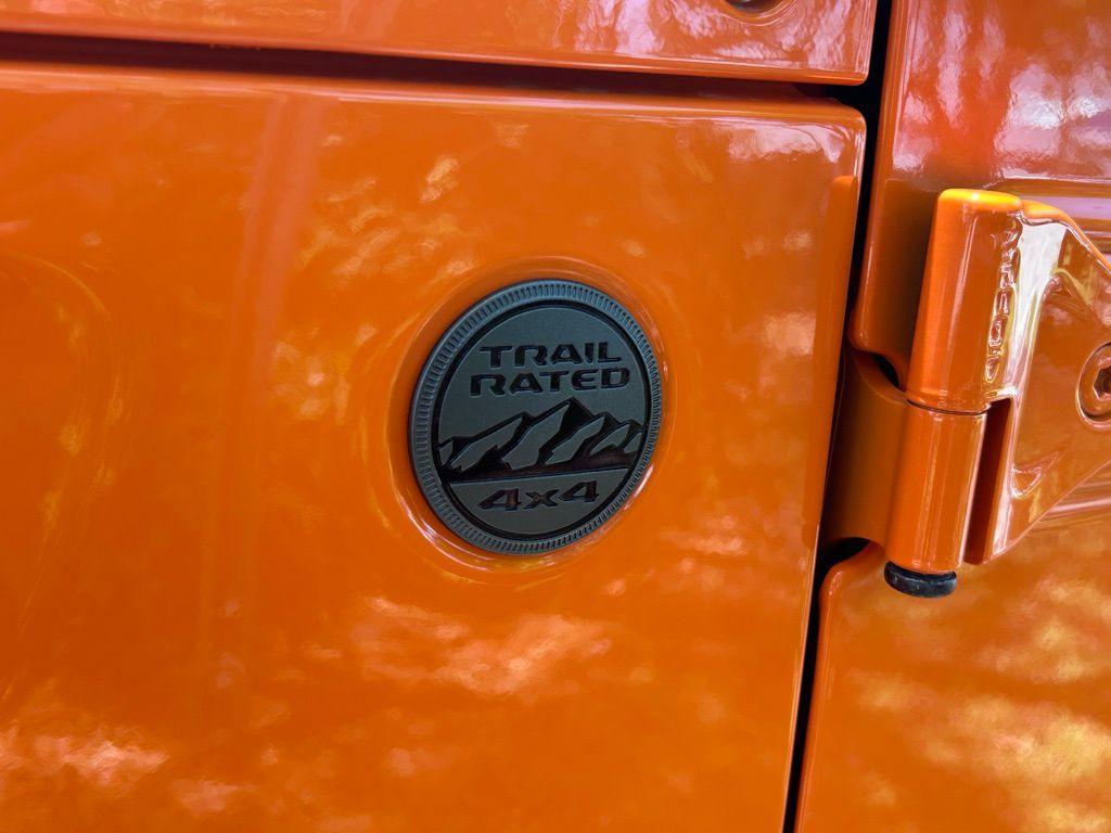 new 2025 Jeep Gladiator car, priced at $46,937