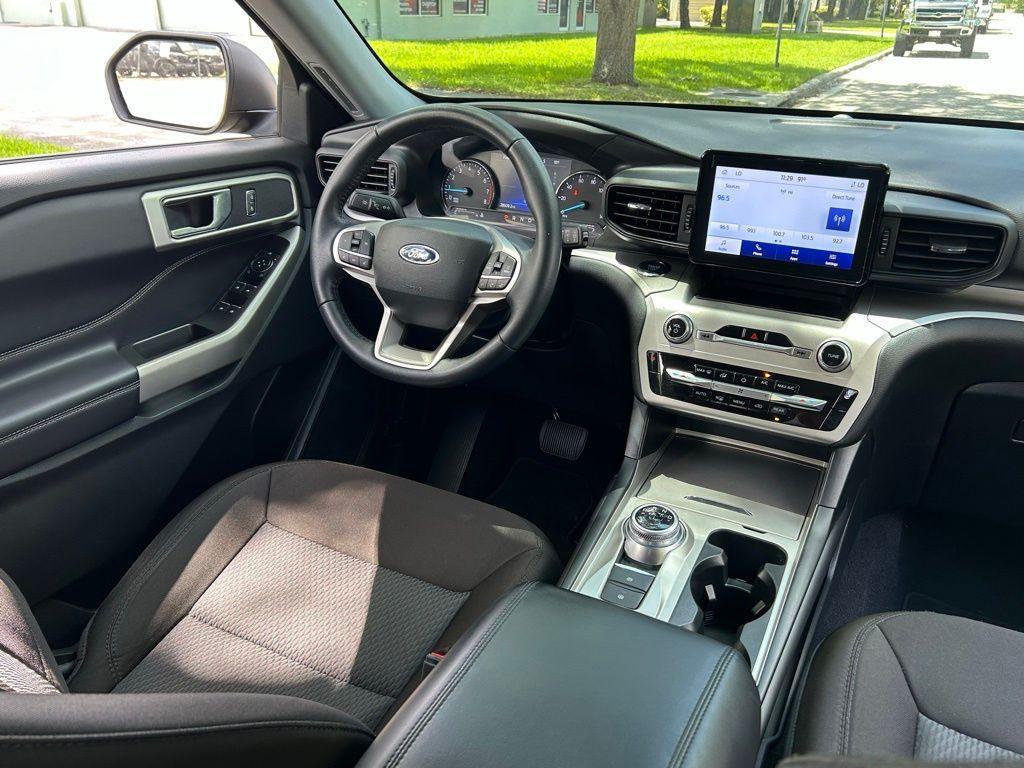 used 2022 Ford Explorer car, priced at $27,395