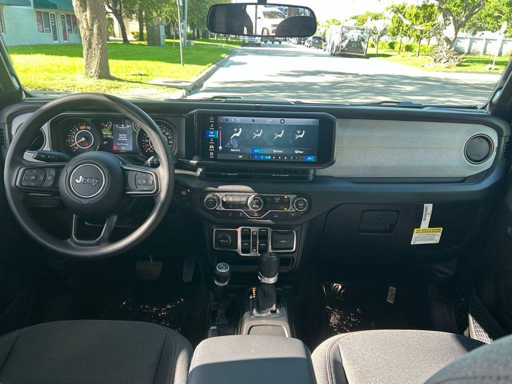 new 2025 Jeep Wrangler car, priced at $37,711