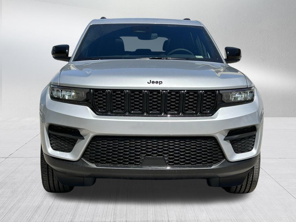 new 2024 Jeep Grand Cherokee car, priced at $37,678