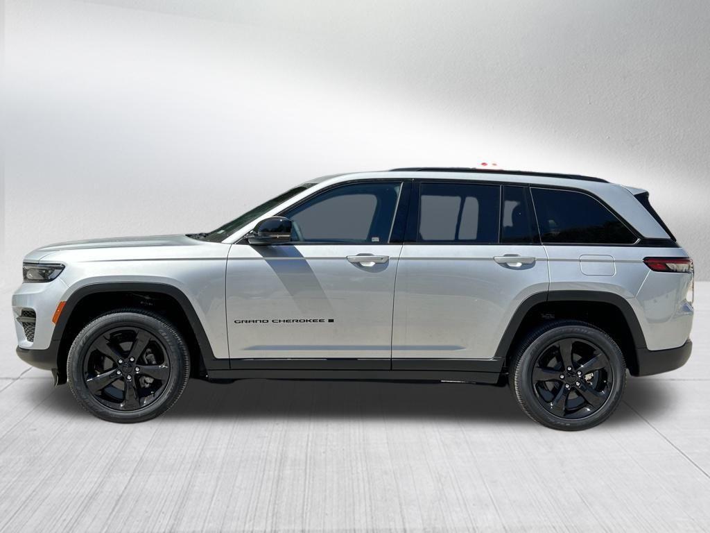 new 2024 Jeep Grand Cherokee car, priced at $37,678