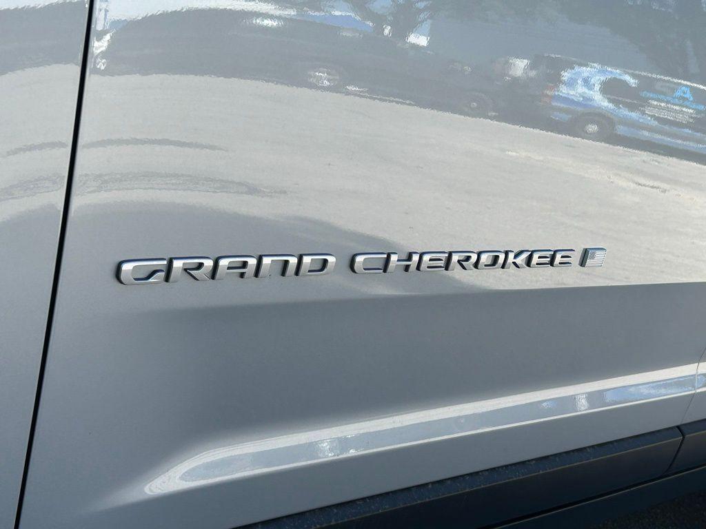 new 2024 Jeep Grand Cherokee L car, priced at $34,621