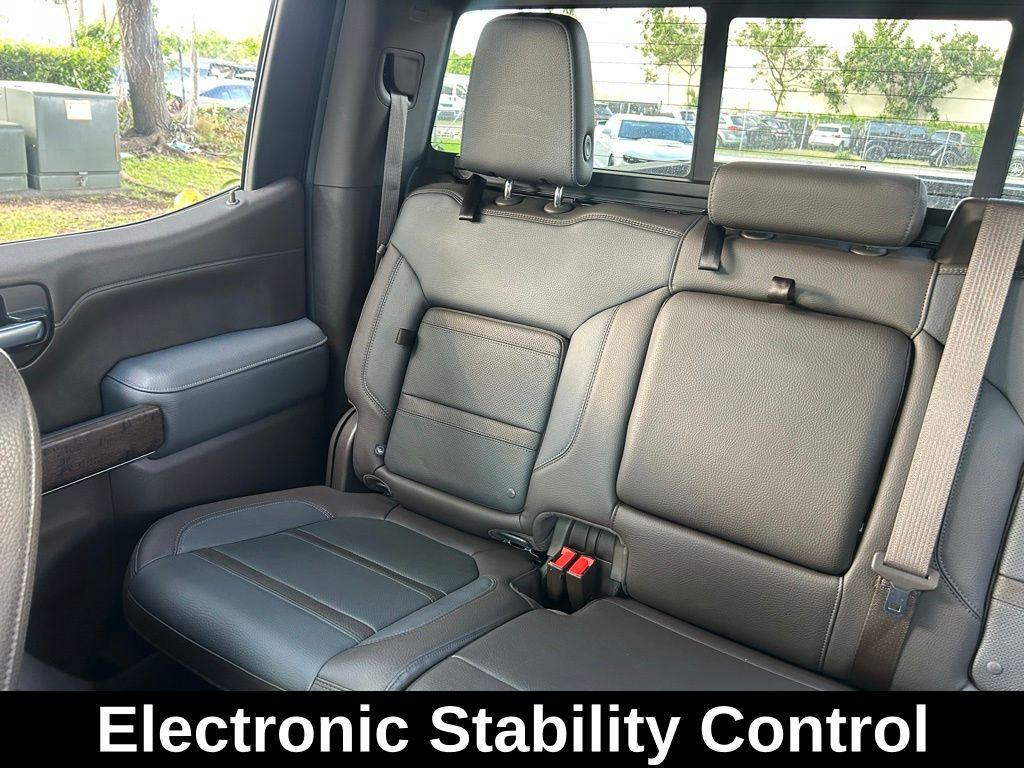 used 2021 GMC Sierra 1500 car, priced at $38,996