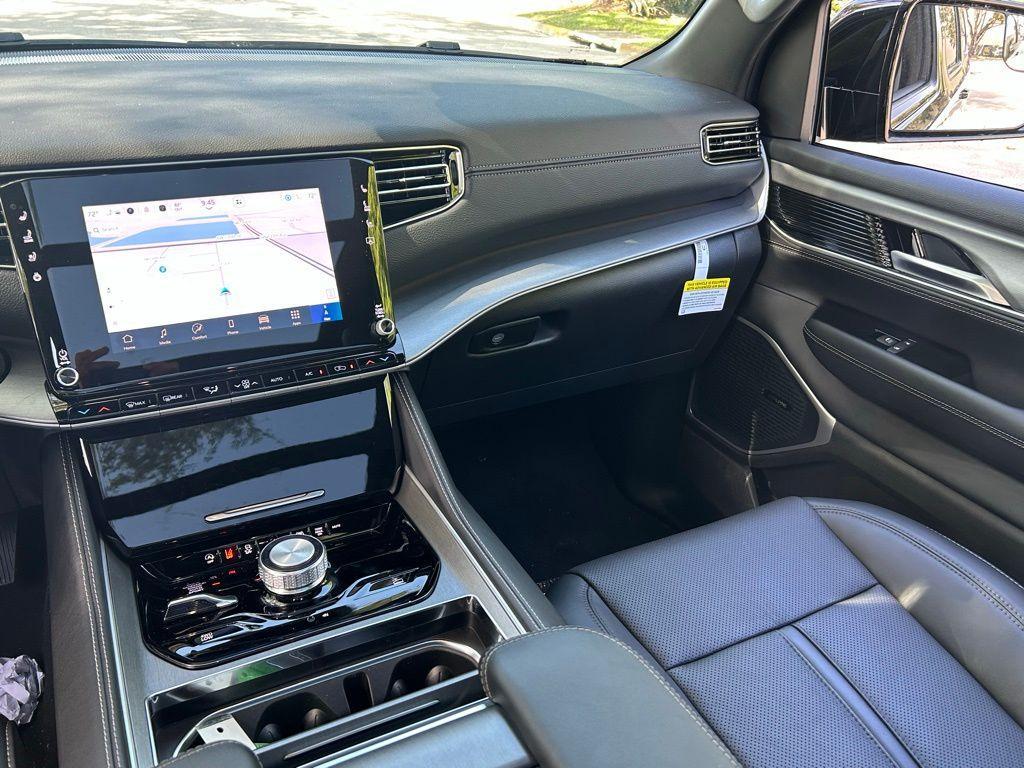 new 2025 Jeep Wagoneer L car, priced at $79,121