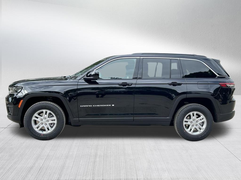 new 2025 Jeep Grand Cherokee car, priced at $33,377