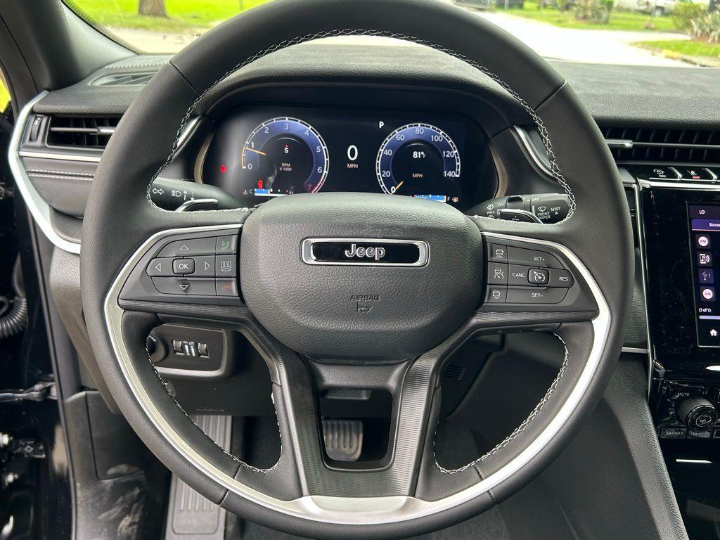 new 2025 Jeep Grand Cherokee car, priced at $33,377