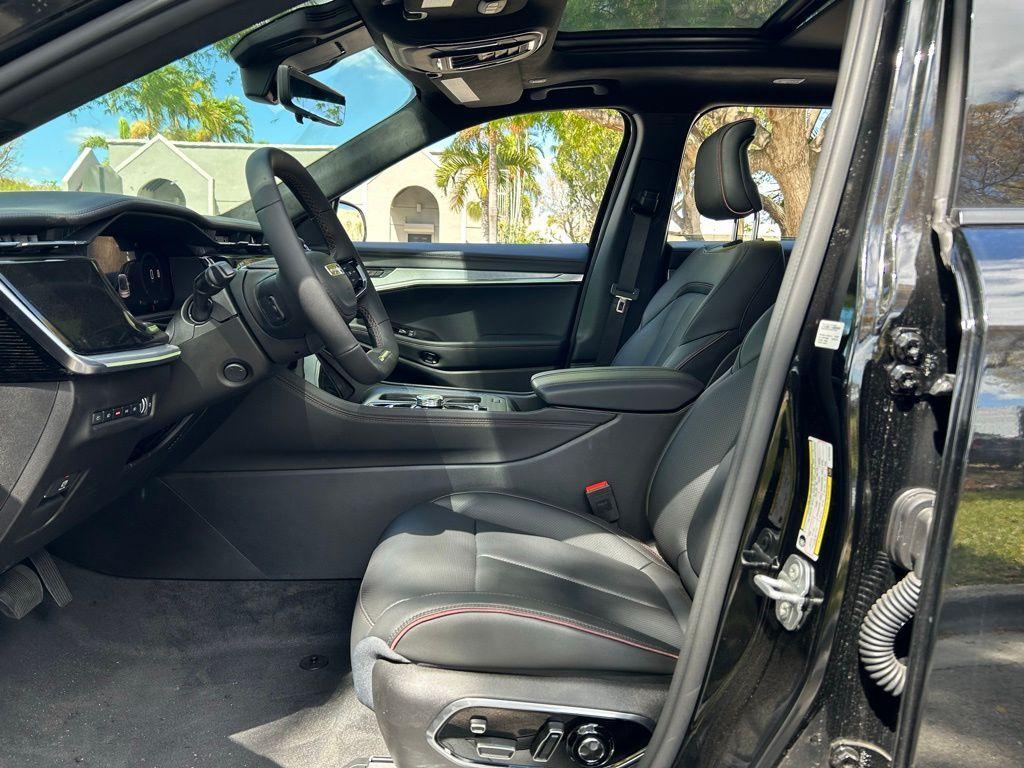 new 2025 Jeep Wagoneer S car, priced at $66,090