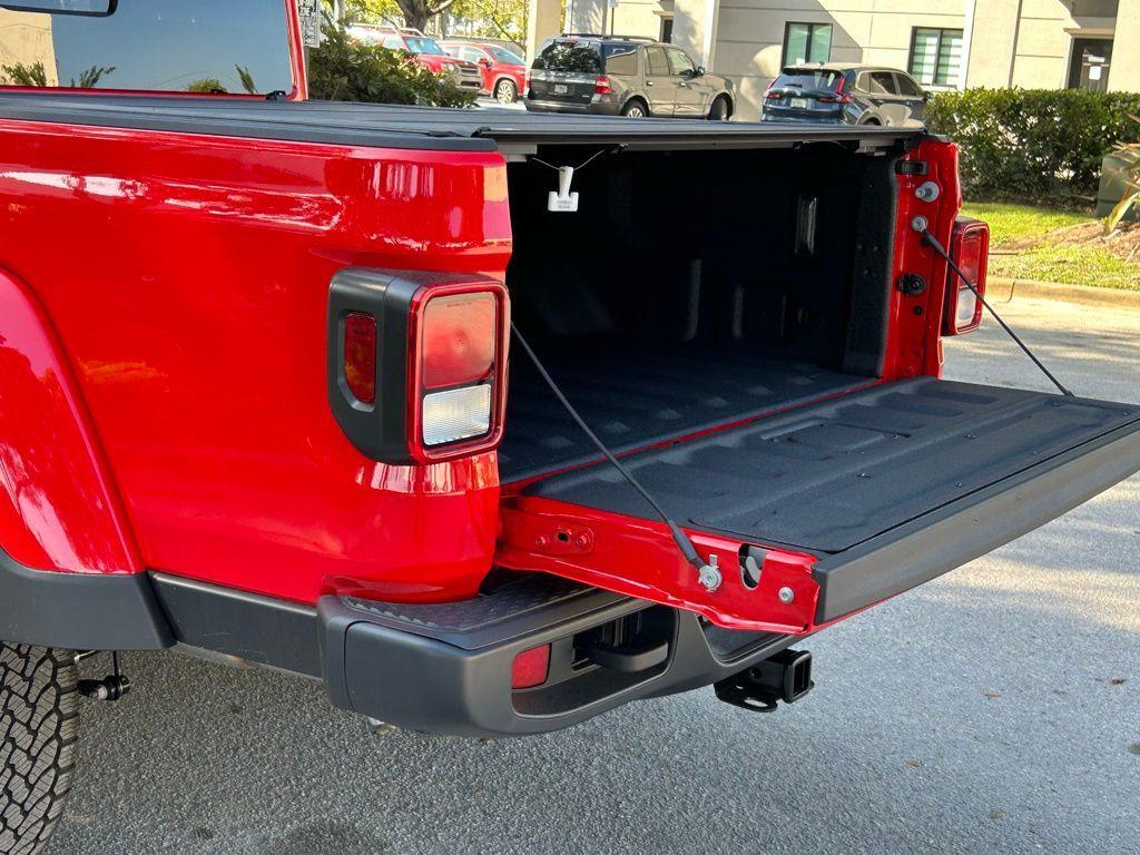 new 2025 Jeep Gladiator car, priced at $44,730