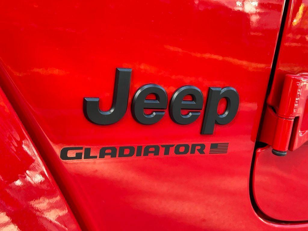 new 2025 Jeep Gladiator car, priced at $44,730