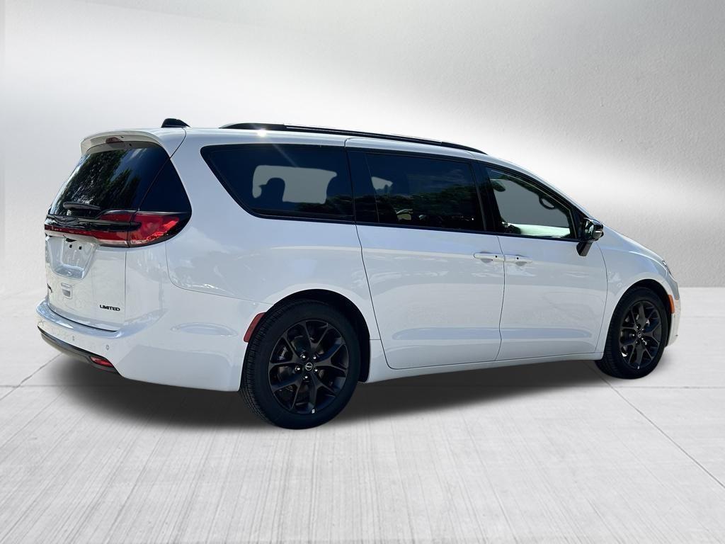new 2026 Chrysler Pacifica car