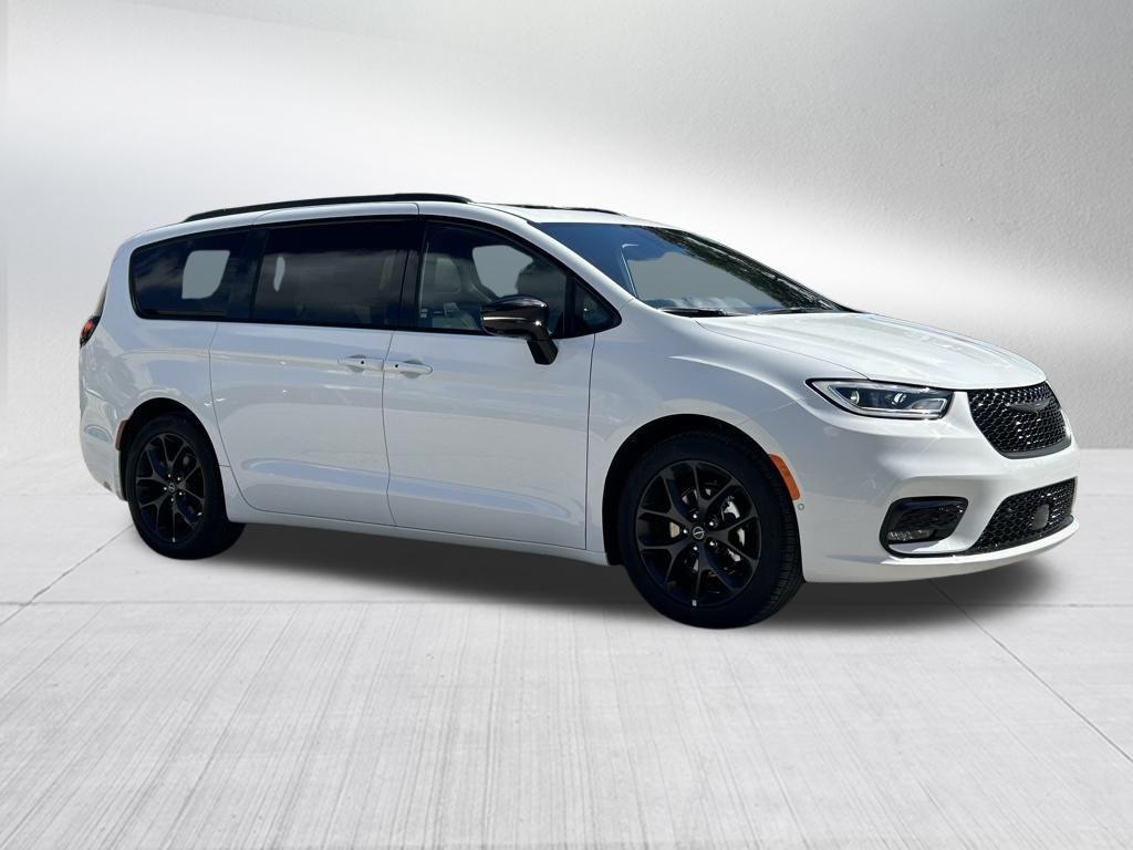 new 2026 Chrysler Pacifica car