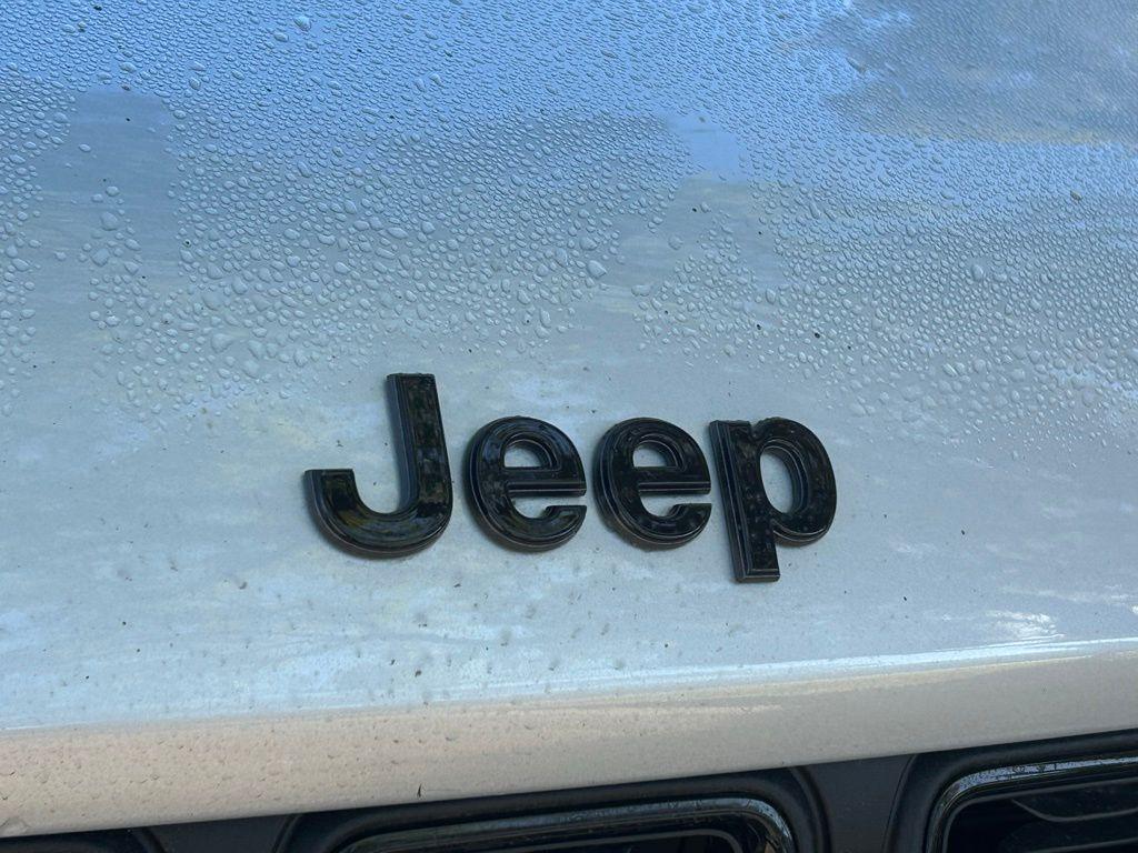 new 2025 Jeep Grand Cherokee L car, priced at $42,576