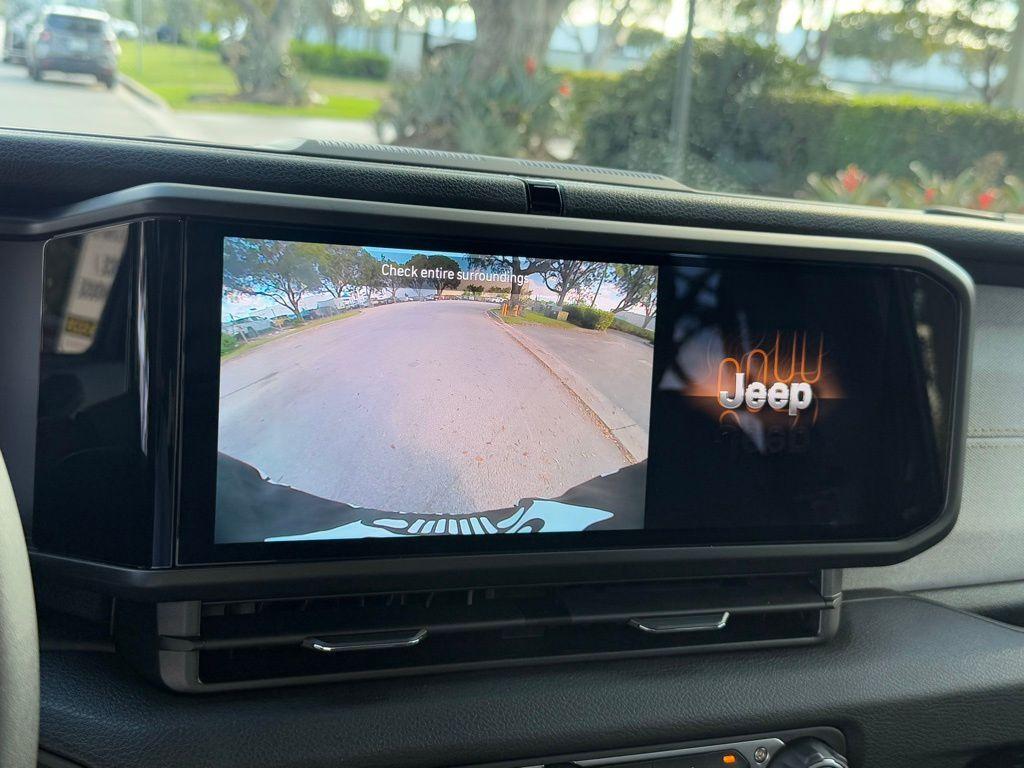 new 2025 Jeep Wrangler car, priced at $42,478