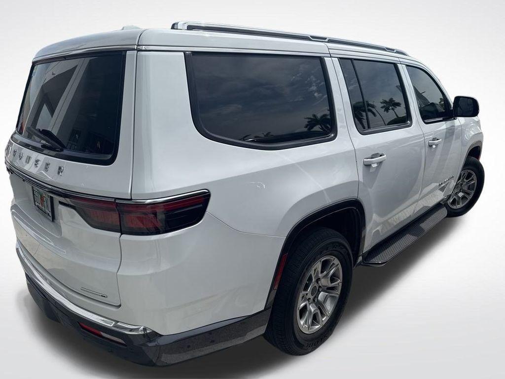 used 2022 Jeep Wagoneer car, priced at $45,998