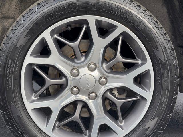used 2022 Jeep Grand Cherokee WK car, priced at $25,999