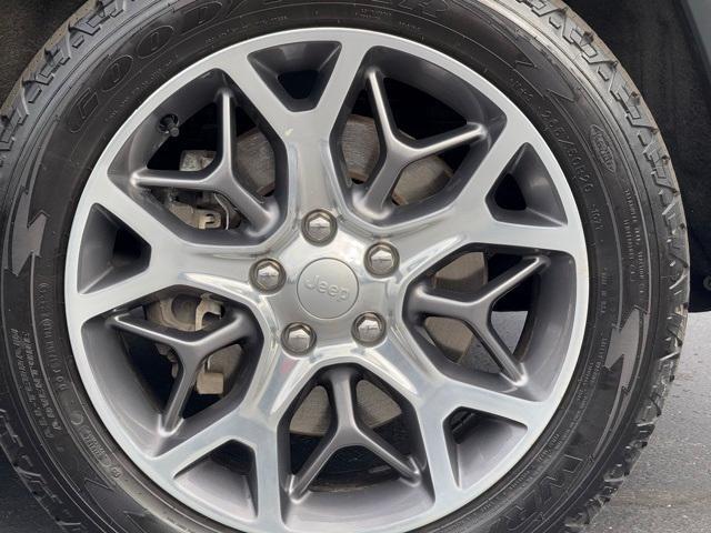 used 2022 Jeep Grand Cherokee WK car, priced at $25,999