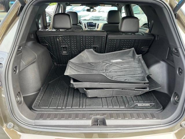 used 2024 Chevrolet Equinox car, priced at $31,999