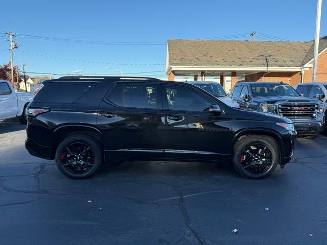 used 2021 Chevrolet Traverse car, priced at $33,999