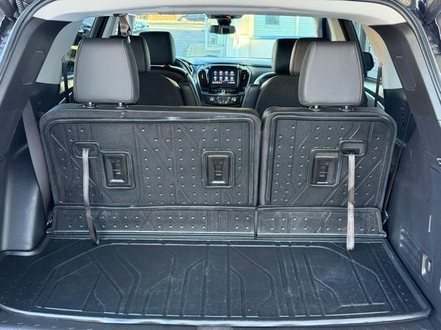 used 2021 Chevrolet Traverse car, priced at $33,999