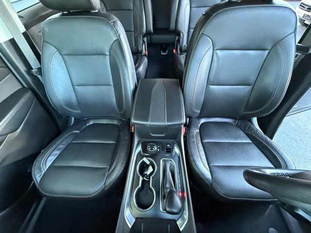 used 2021 Chevrolet Traverse car, priced at $33,999