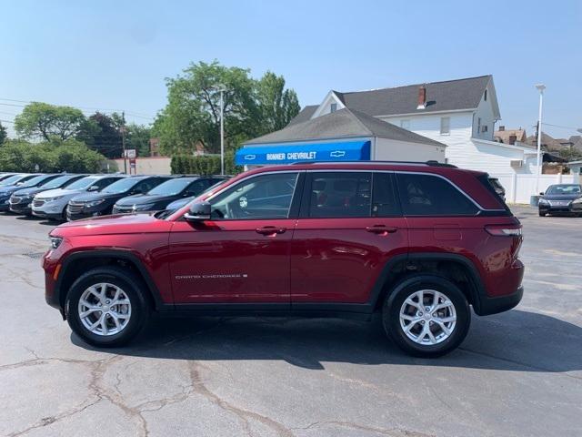 used 2023 Jeep Grand Cherokee car, priced at $38,999