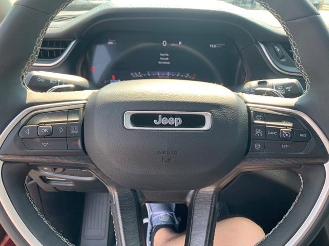 used 2023 Jeep Grand Cherokee car, priced at $38,999