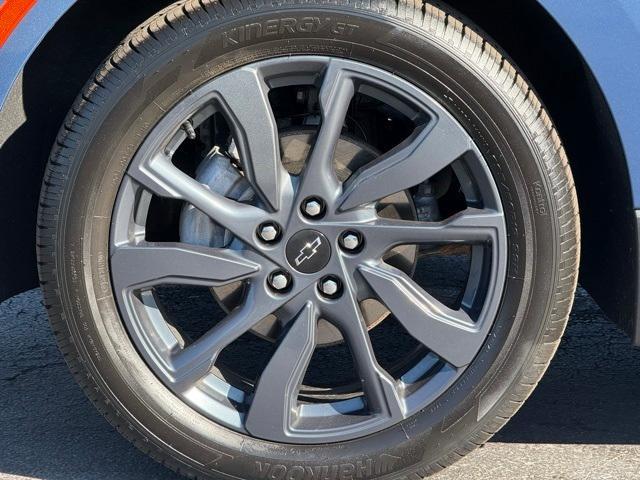 used 2024 Chevrolet Equinox car, priced at $29,999