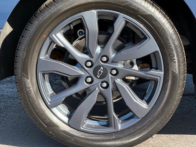 used 2024 Chevrolet Equinox car, priced at $29,999