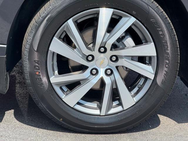 used 2022 Chevrolet Equinox car, priced at $26,999