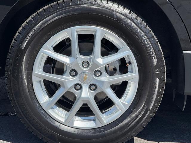 used 2022 Chevrolet Equinox car, priced at $24,999