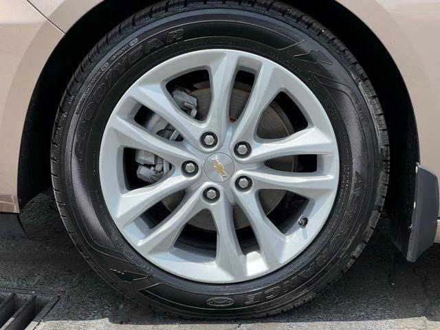 used 2018 Chevrolet Malibu car, priced at $17,999