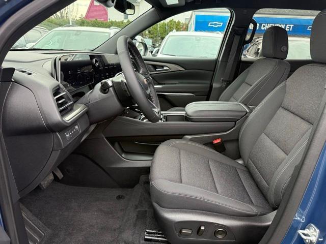 used 2025 Chevrolet Traverse car, priced at $40,999