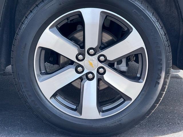 used 2022 Chevrolet Traverse car, priced at $32,999