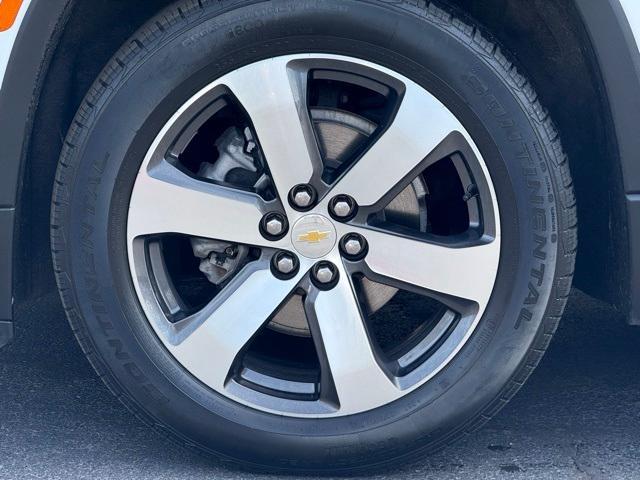 used 2022 Chevrolet Traverse car, priced at $32,999
