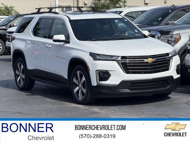 used 2022 Chevrolet Traverse car, priced at $32,999