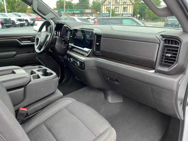 used 2022 Chevrolet Silverado 1500 car, priced at $35,999