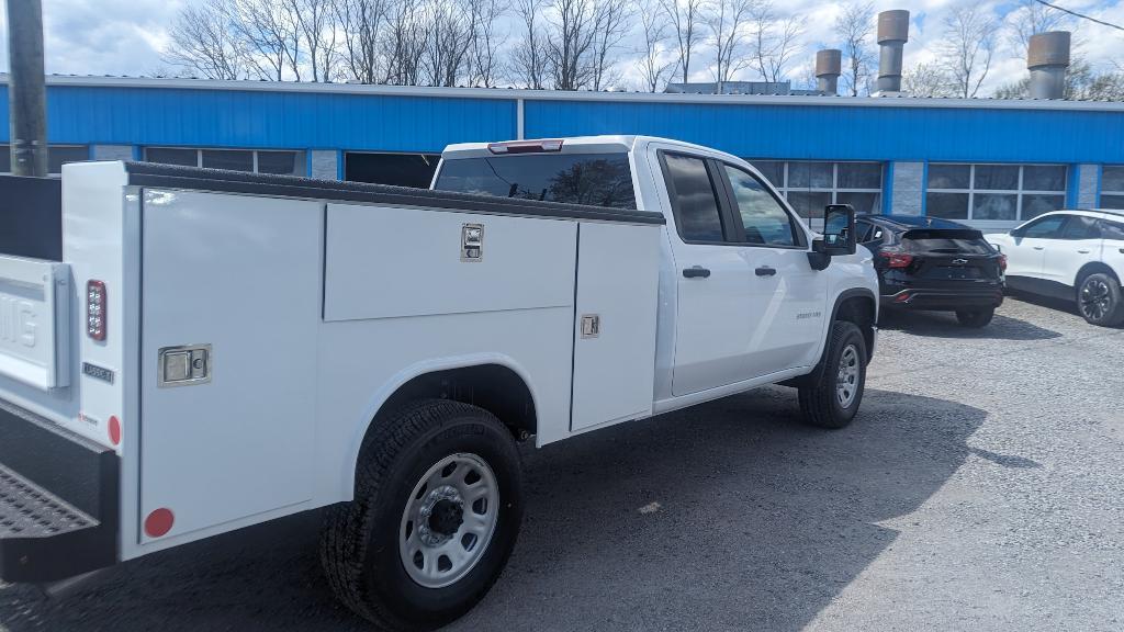 new 2024 Chevrolet Silverado 3500 car, priced at $70,997