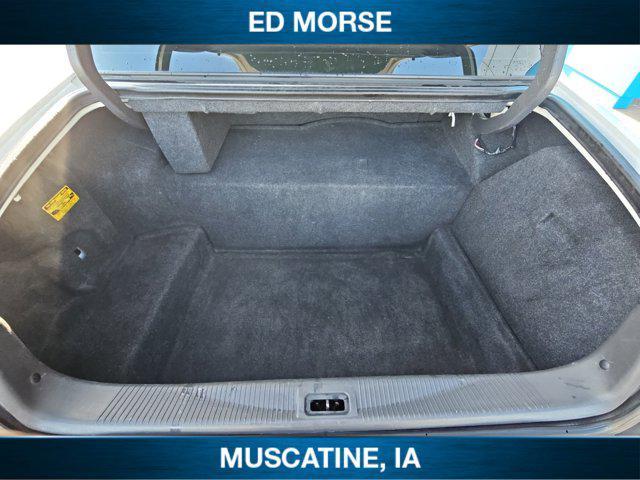 used 2010 Lincoln Town Car car, priced at $8,990