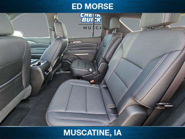 used 2025 Chevrolet Traverse car, priced at $38,990