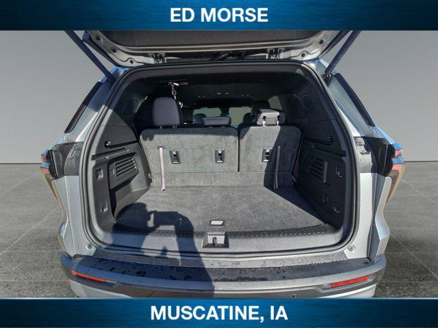 used 2025 Chevrolet Traverse car, priced at $38,990